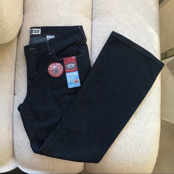 ♥️SOLD❤️ Levi Strauss & Co. Boot Leg Denim Sz 14 - Picture 2 of 5